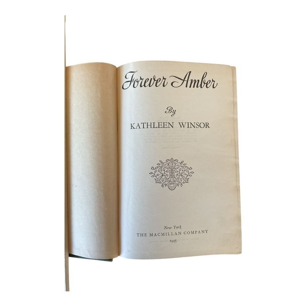 Forever Amber by Kathleen Winsor 1945 Hardcover Book - Picture 4 of 7
